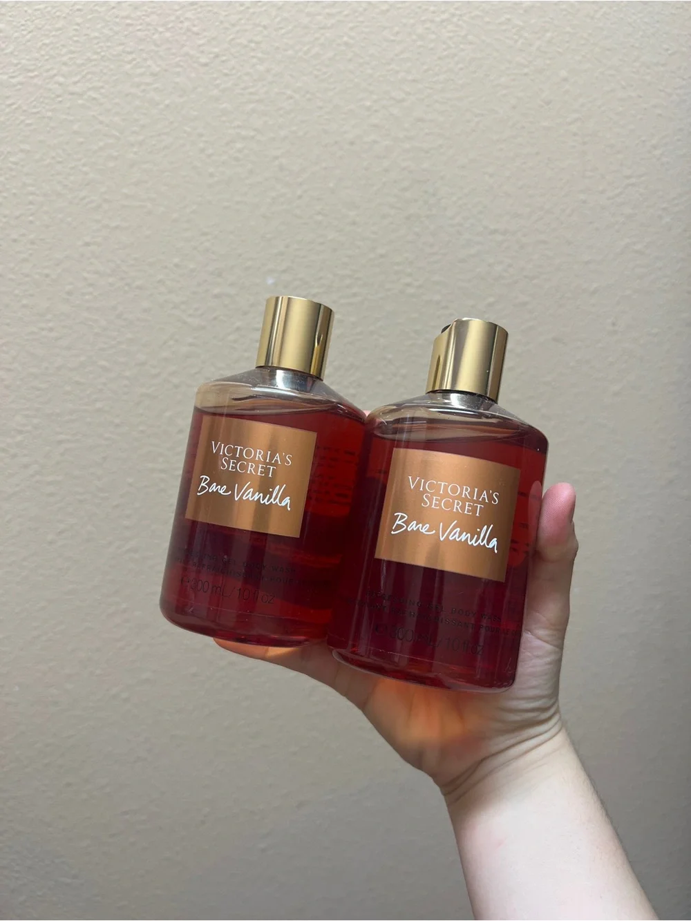 Victoria’s Secret Bare Vanilla refreshing gel body wash x2